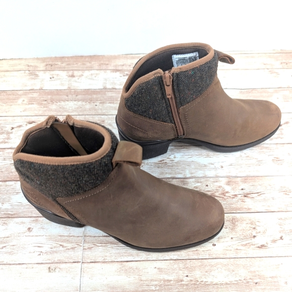 Merrell Leather Waterproof Ankle Booties Leather Brown / Tan Women's Size 8 - Picture 2 of 16